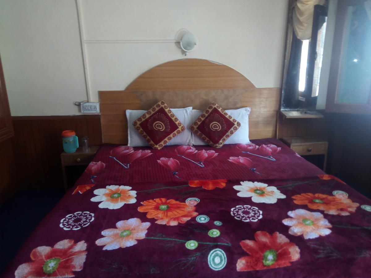 Hotel Everest Manali  Exterior photo